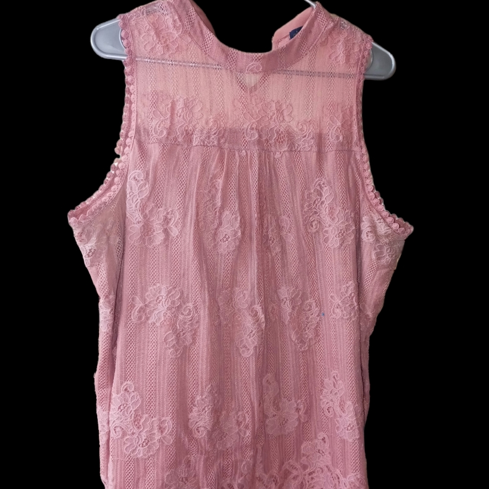 Sleeveless Lace Mock-Neck Camisole in Blush Pink